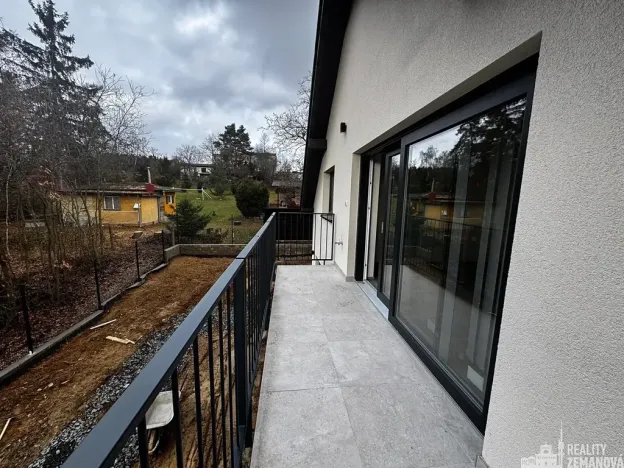 Pronájem bytu 2+kk, Jesenice, Hlavní, 56 m2