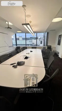 Pronájem kanceláře, Praha - Nové Město, Vladislavova, 977 m2