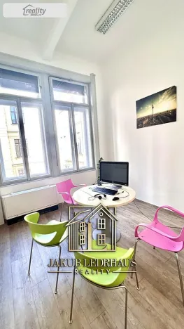 Pronájem kanceláře, Praha - Nové Město, Spálená, 406 m2