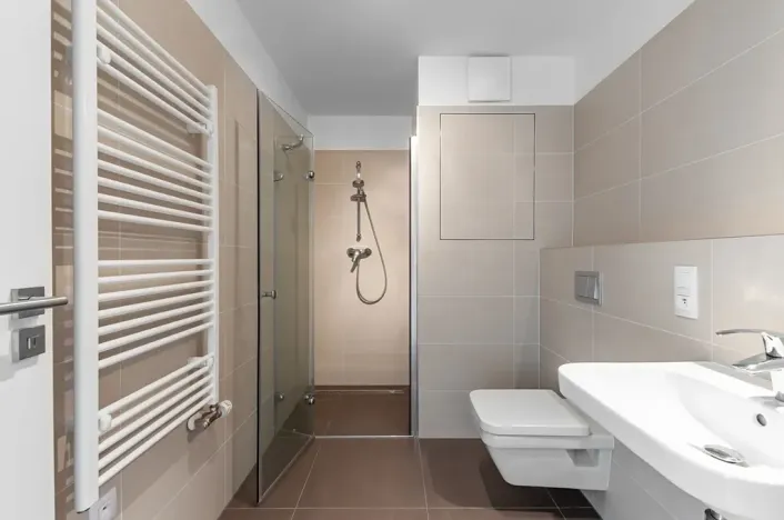 Pronájem bytu 1+kk, Praha - Karlín, Sokolovská, 38 m2