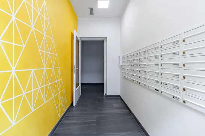 Pronájem bytu 1+kk, Praha - Karlín, Sokolovská, 38 m2