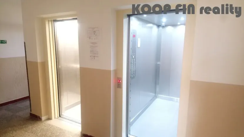 Pronájem bytu 2+1, Pardubice - Polabiny, kpt. Bartoše, 46 m2