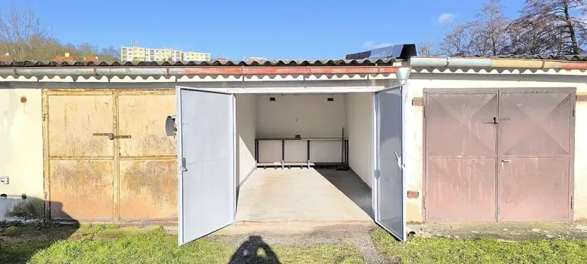 Pronájem garáže, Cheb, 17 m2