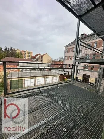 Pronájem bytu 1+1, České Budějovice, Matice školské, 38 m2