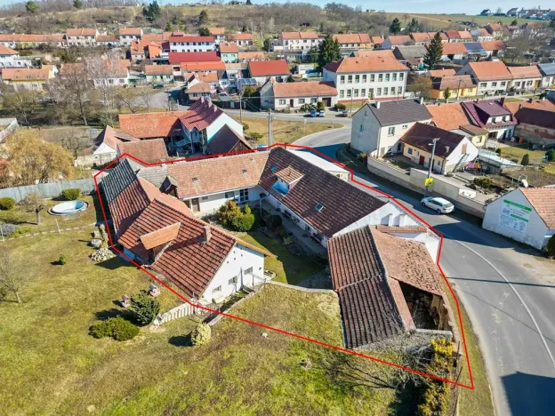 Prodej vícegeneračního domu, Nová Ves, 217 m2
