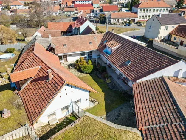 Prodej vícegeneračního domu, Nová Ves, 217 m2