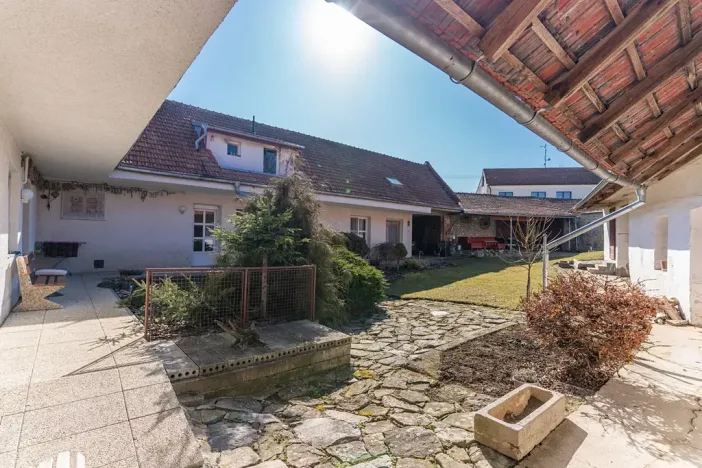 Prodej vícegeneračního domu, Nová Ves, 217 m2