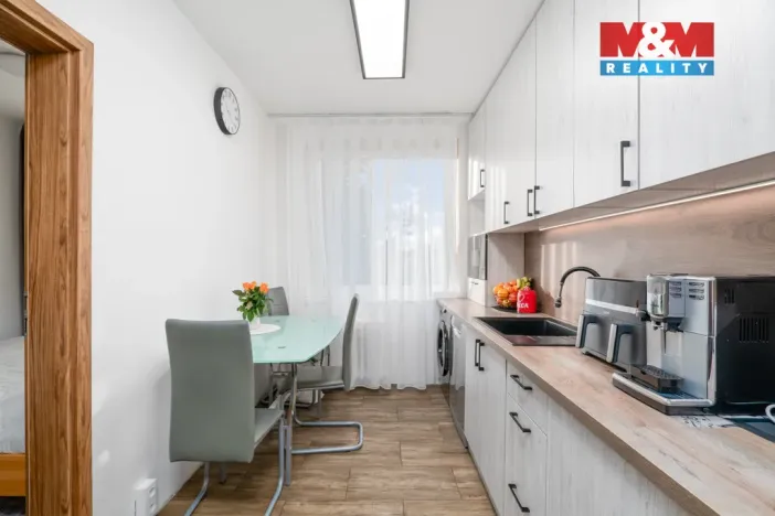 Prodej bytu 4+1, Ústí nad Labem - Krásné Březno, Anežky České, 89 m2