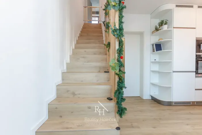 Prodej bytu 5+kk, Unhošť, Buková, 115 m2