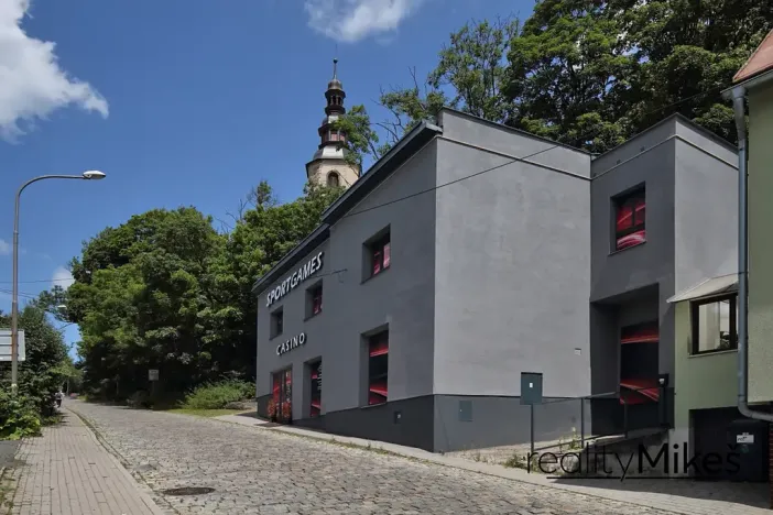 Pronájem obchodního prostoru, Liberec, Na Žižkově, 351 m2