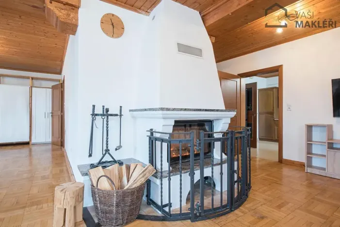 Prodej rodinného domu, Vlkanov, 280 m2