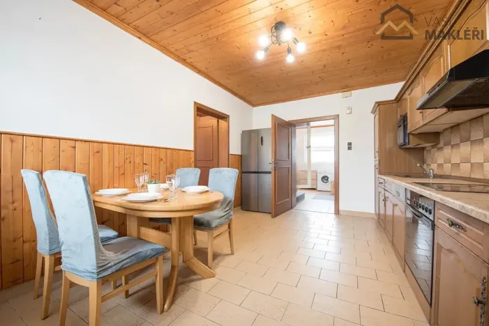 Prodej rodinného domu, Vlkanov, 280 m2