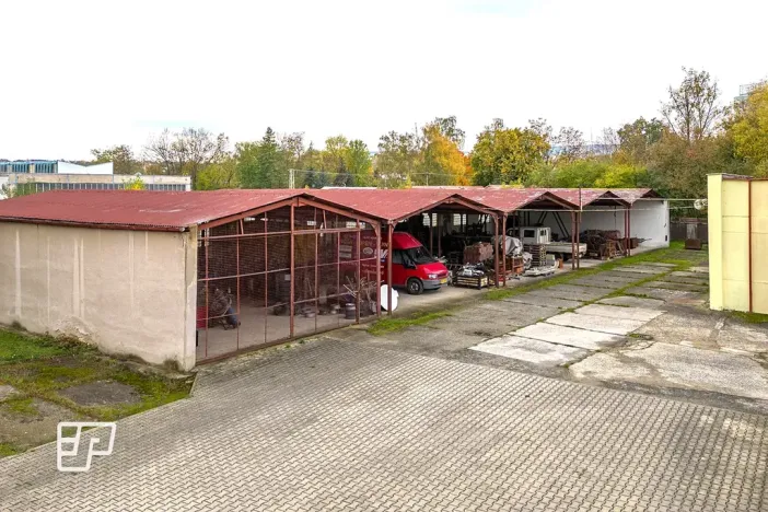 Pronájem obchodního prostoru, Teplice, Zemská, 5600 m2