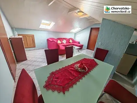 Prodej bytu 3+1, Dramalj, Chorvatsko, 62 m2