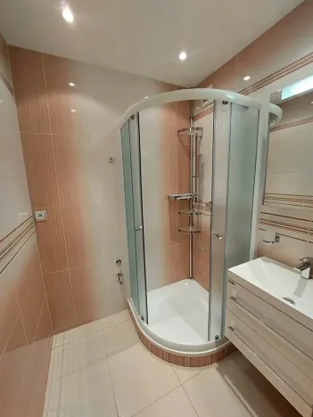 Pronájem bytu 3+1, Brno, Oderská, 75 m2