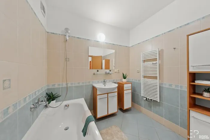 Pronájem bytu 2+kk, Praha - Bohnice, Ústavní, 59 m2