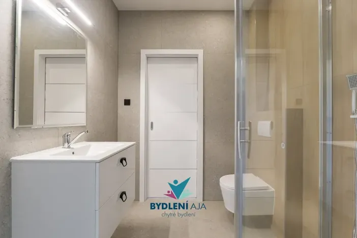 Prodej rodinného domu, Dubí, V Aleji, 206 m2