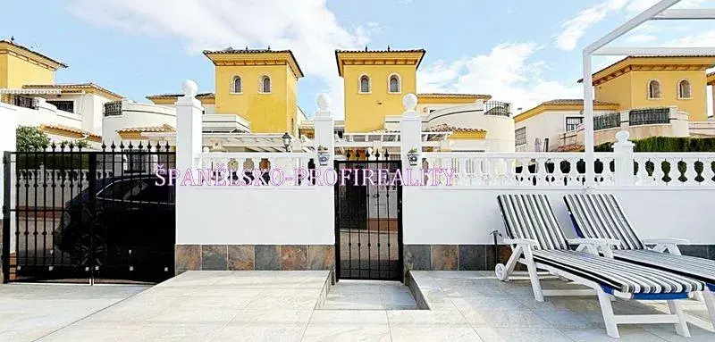 Prodej rodinného domu, Alicante, Španělsko, 105 m2