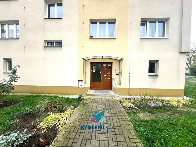 Pronájem bytu 1+1, Teplice, Duchcovská, 34 m2