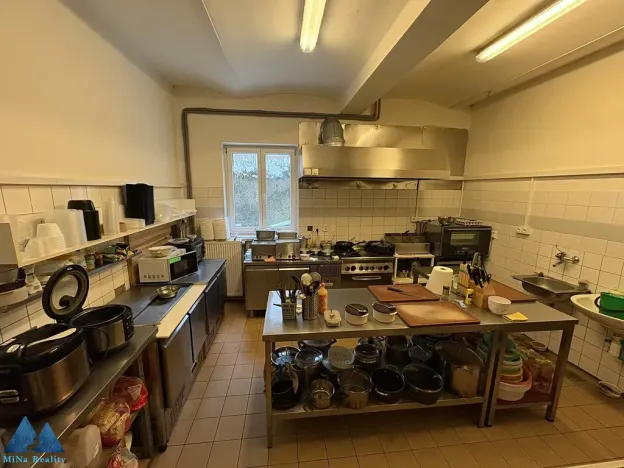 Pronájem restaurace, Horní Maršov, Třída Josefa II., 320 m2