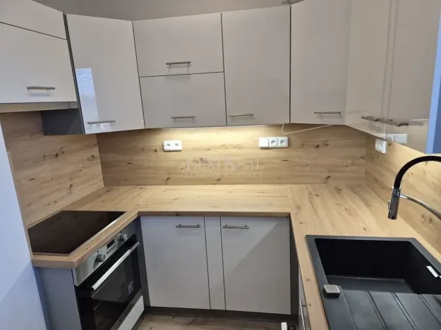 Pronájem bytu 3+1, Sluhy, 84 m2