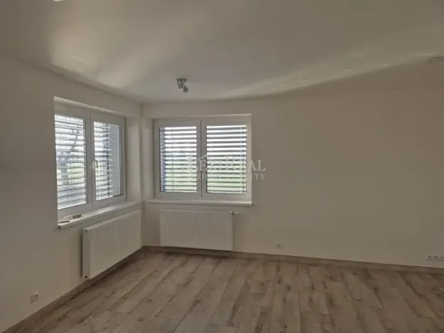 Pronájem bytu 3+1, Sluhy, 84 m2