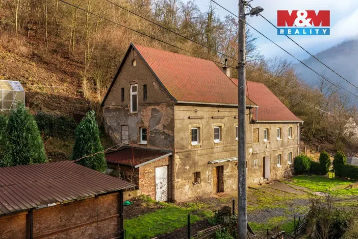 Prodej rodinného domu, Povrly - Roztoky, 202 m2