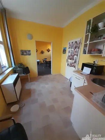 Pronájem kanceláře, Praha - Vinohrady, Korunní, 83 m2
