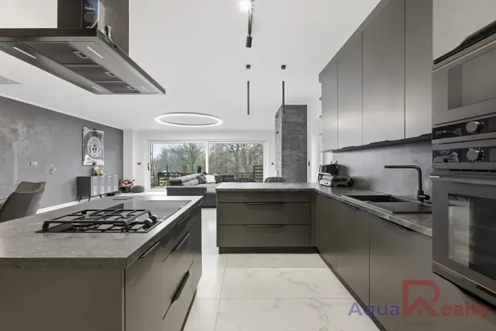 Prodej rodinného domu, Karlovy Vary, 180 m2