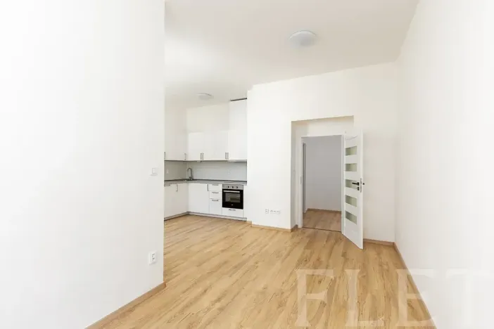 Pronájem bytu 1+kk, Praha - Libeň, Františka Kadlece, 32 m2