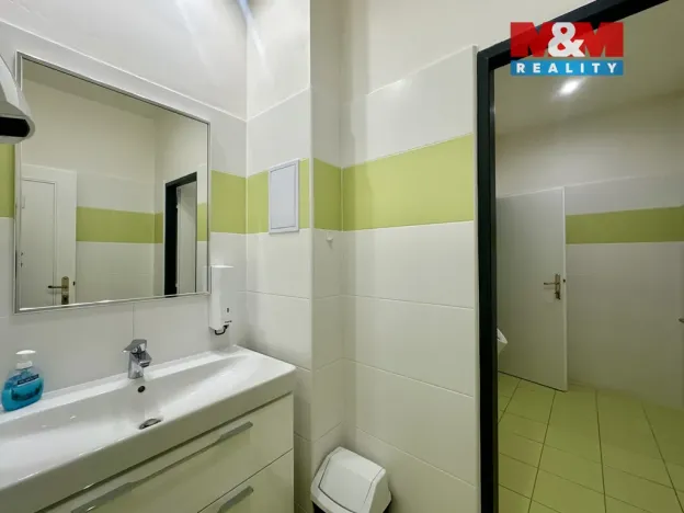 Pronájem kanceláře, Praha - Holešovice, Přístavní, 22 m2