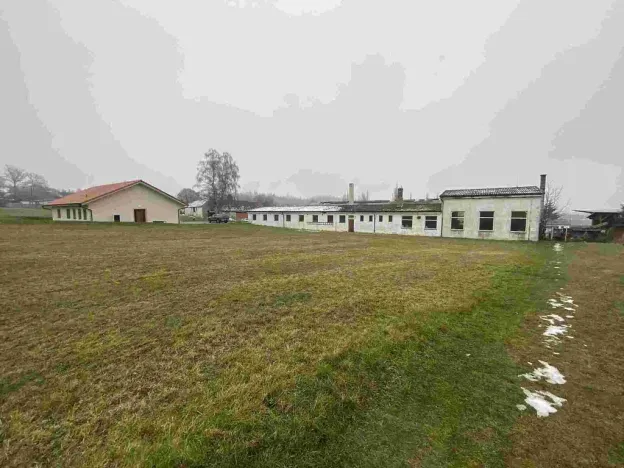 Prodej komerčního pozemku, Ratiboř, 1851 m2