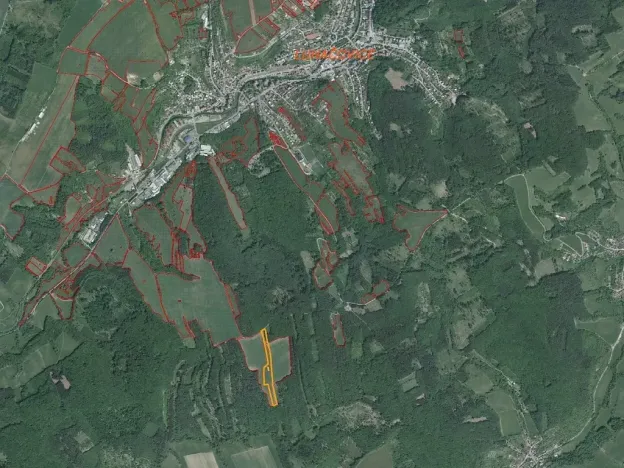 Dražba pole, Luhačovice, 23500 m2