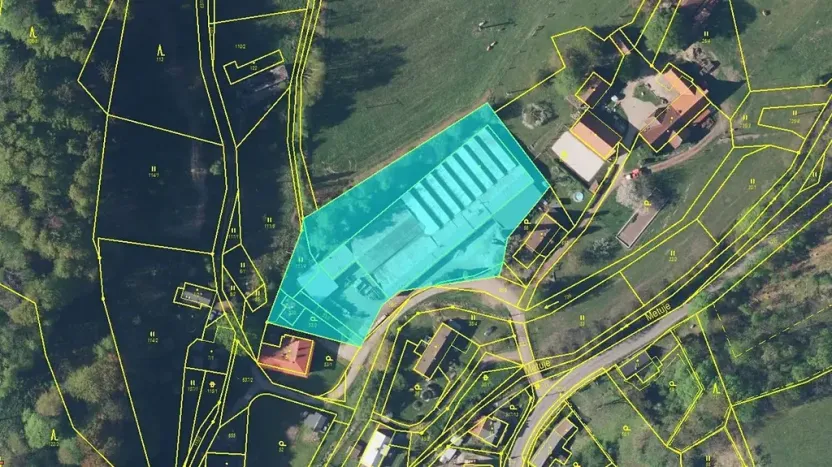 Dražba výrobních prostor, Česká Metuje, 5603 m2