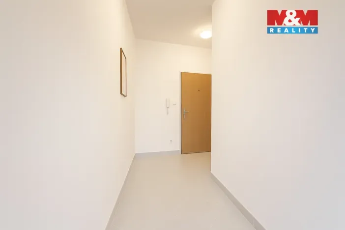 Pronájem bytu 2+kk, Praha, U jízdárny, 50 m2