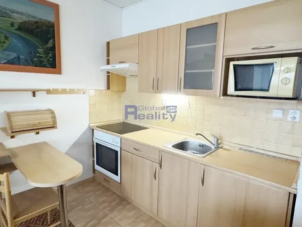 Prodej bytu 1+kk, Hradec Králové, Hradecká, 34 m2