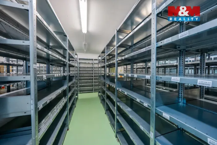 Prodej výrobních prostor, Žďár, 1089 m2