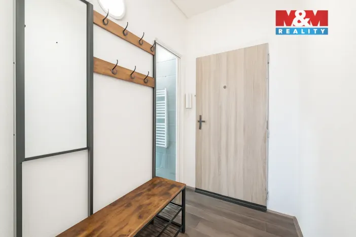 Prodej bytu 1+1, Tachov, Bělojarská, 35 m2