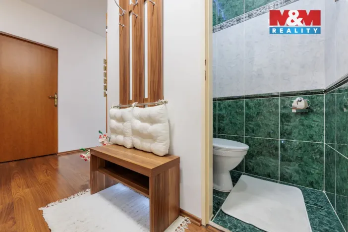 Prodej bytu 2+1, Chodov, náměstí 9. května, 60 m2