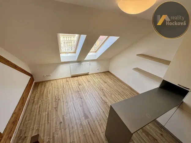 Prodej bytu 3+kk, Praha - Libeň, Zenklova, 89 m2