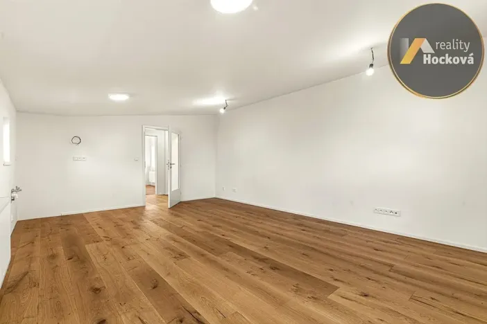 Prodej rodinného domu, Jesenice, Do Potočin, 467 m2