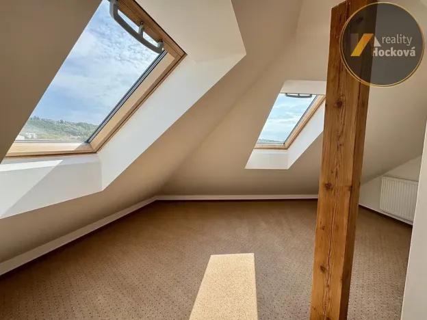 Prodej bytu 1+1, Praha - Libeň, Zenklova, 94 m2