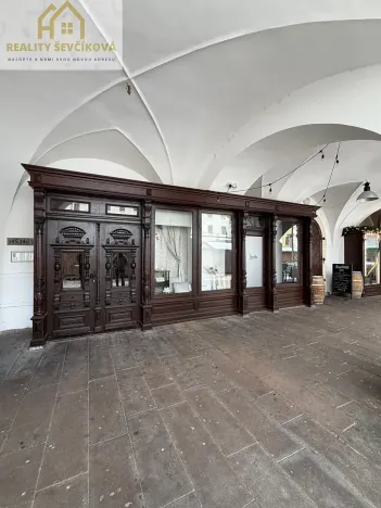 Pronájem bytu 2+1, Hradec Králové, Velké náměstí, 51 m2