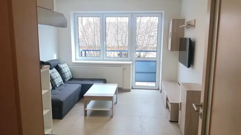Pronájem bytu 1+kk, Brno, Poděbradova, 28 m2