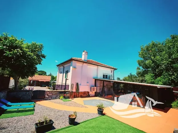 Prodej rodinného domu, Elhovo, Bulharsko, 150 m2