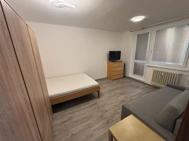 Pronájem bytu 1+1, Otrokovice, Polní, 32 m2