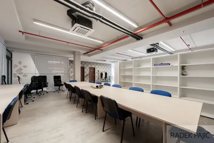 Prodej kanceláře, Brno, Pražákova, 211 m2