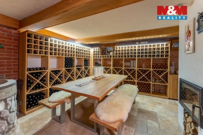 Prodej vinného sklepa, Velké Bílovice, Svatovavřinecká, 188 m2