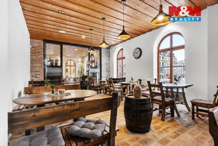 Prodej obchodního prostoru, Jablonec nad Nisou, Komenského, 600 m2