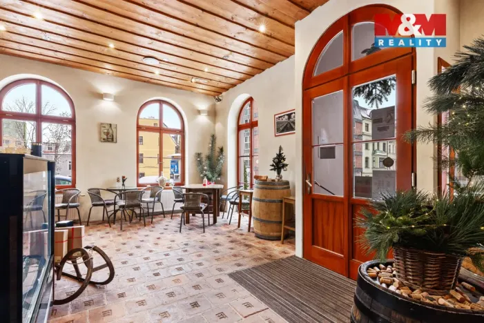 Prodej obchodního prostoru, Jablonec nad Nisou, Komenského, 600 m2